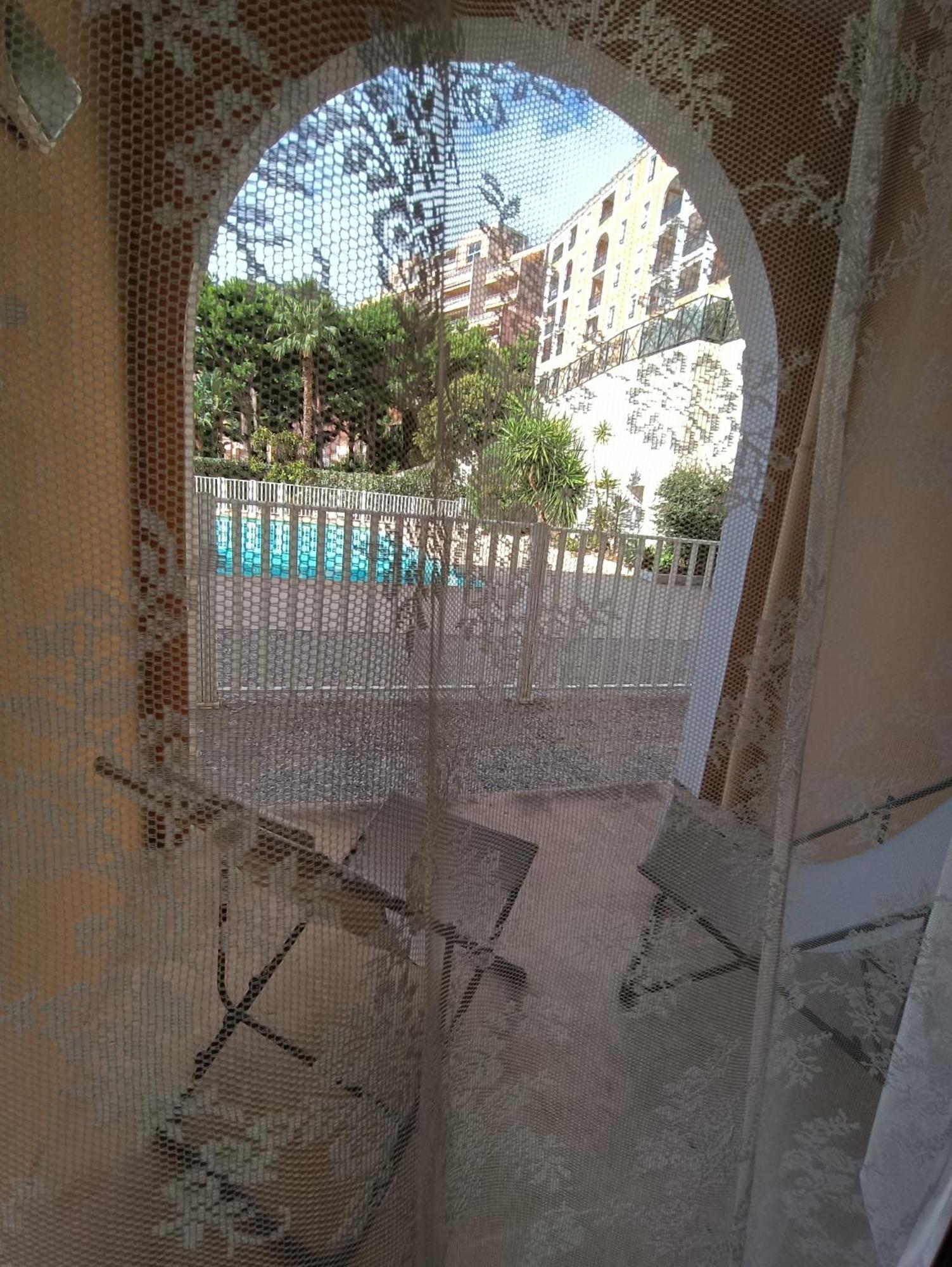 Direct Monaco Studio Devant Piscine بوزولي المظهر الخارجي الصورة